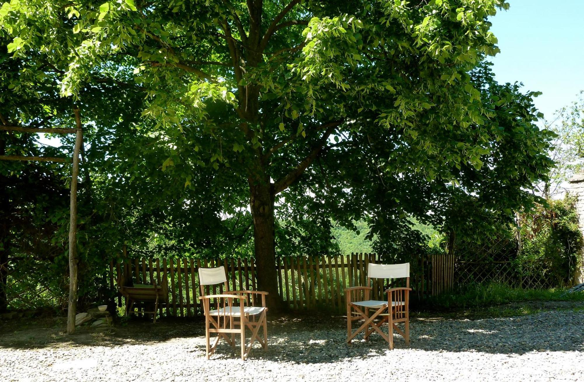 B&B Al Giardino Dei Mandorli Prasco Exterior photo